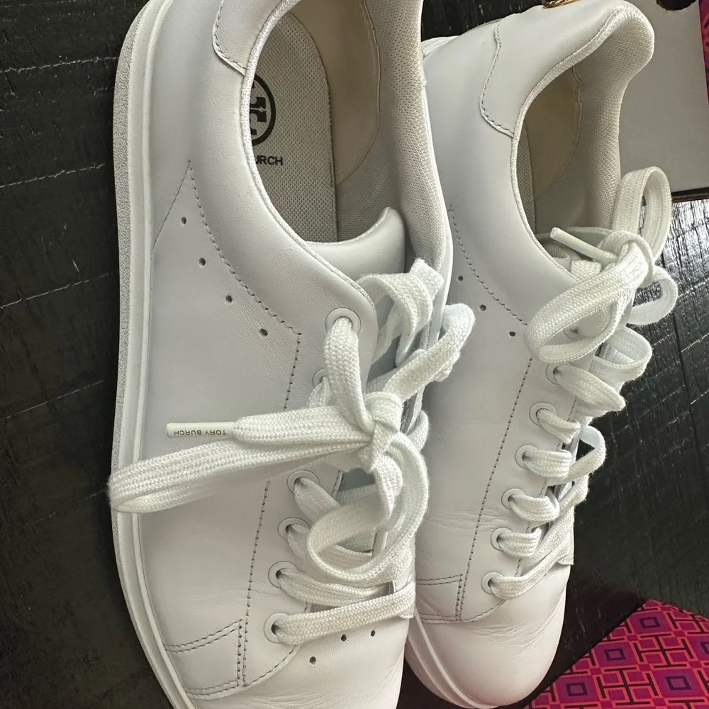 Tory Burch Howell Court Women's Sneakers Sz 9M White Leather Comfort Shoe Tennis